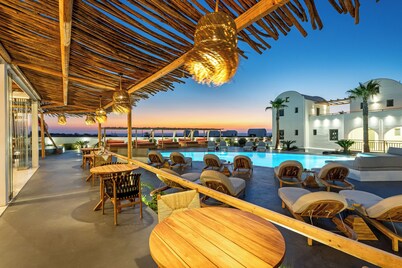 Amethyst Luxury Suites