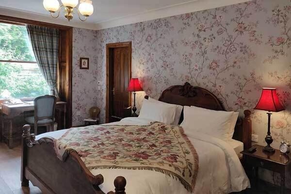 Rowanberry room