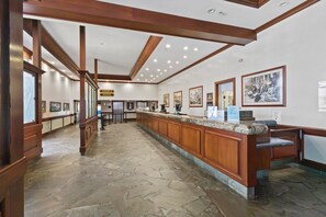 Lobby - Welcome To Unit #1504! Popular Vacation Rental! Parking & WiFi Included! (Honolulu)