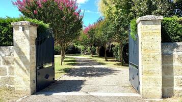 Enceinte de lâhĂ©bergement