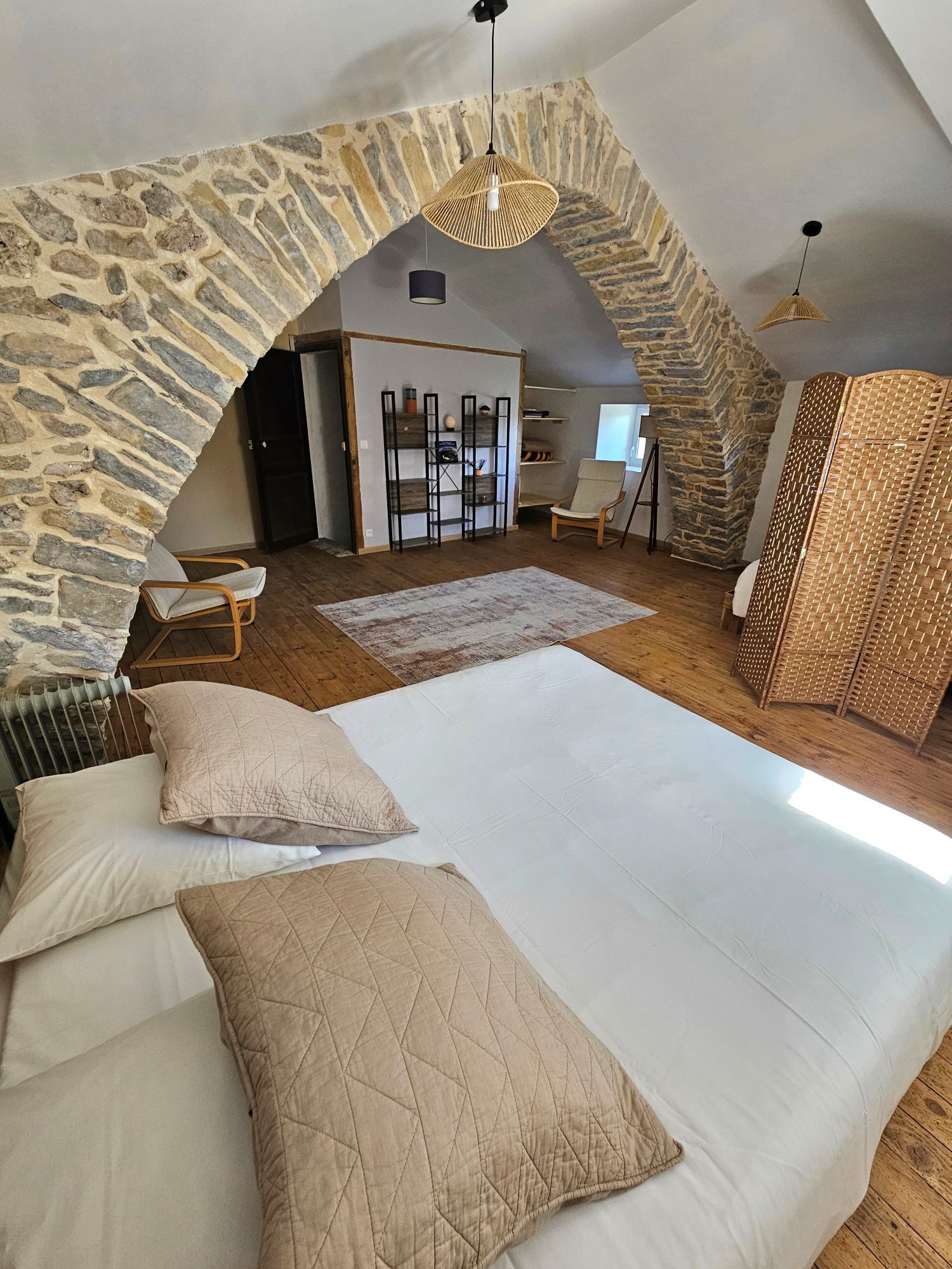 2 bedrooms, travel cot, free WiFi