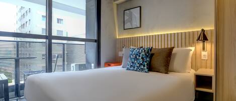 1 bedroom, in-room safe, desk, laptop workspace