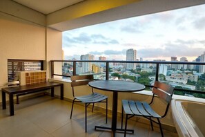 Outdoor dining - Roomo Vila Mariana Residencial (São Paulo)