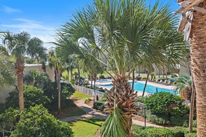Pool - Enjoy beachfront living during your stay at this 2-bedroom, 2-bathroom rental (Destin)