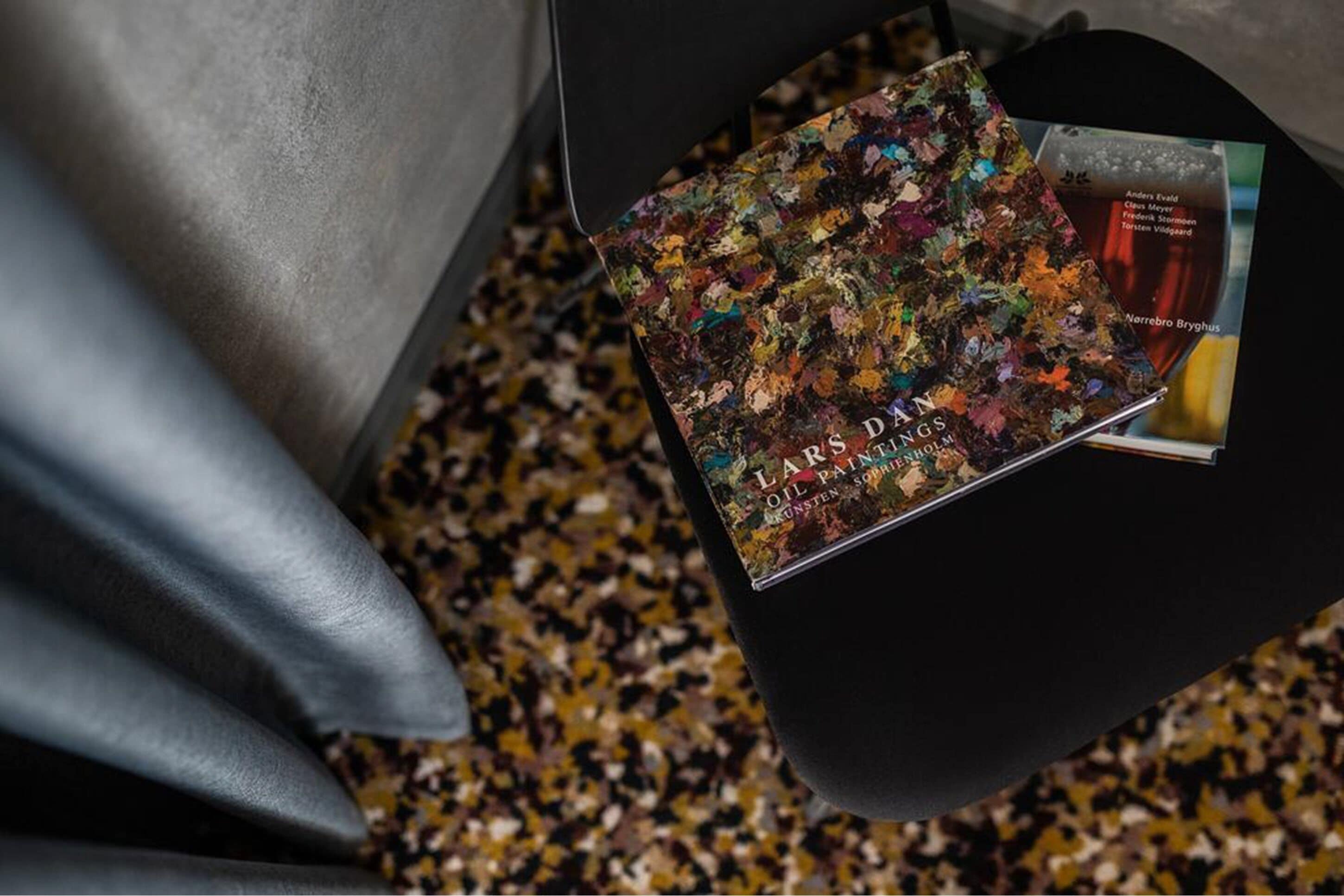 1 bedroom, desk, cots/infant beds, free wifi