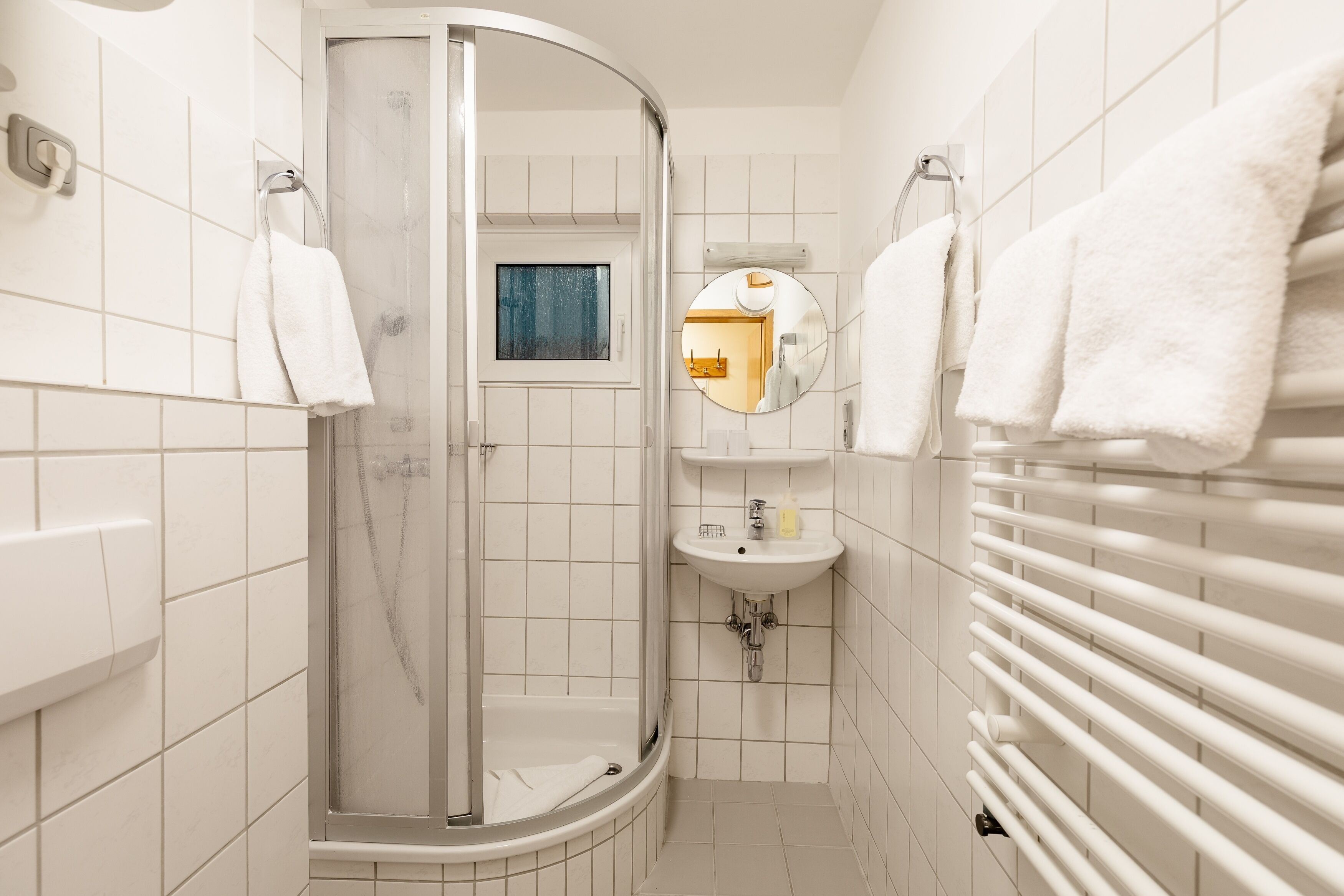 Appart'hôtel, rez-de-chaussée | Salle de bain