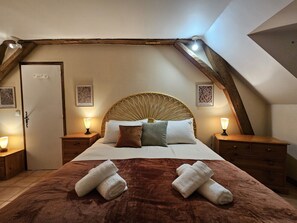 3 chambres, fer et planche Ă repasser, Wi-Fi gratuit, draps fournis