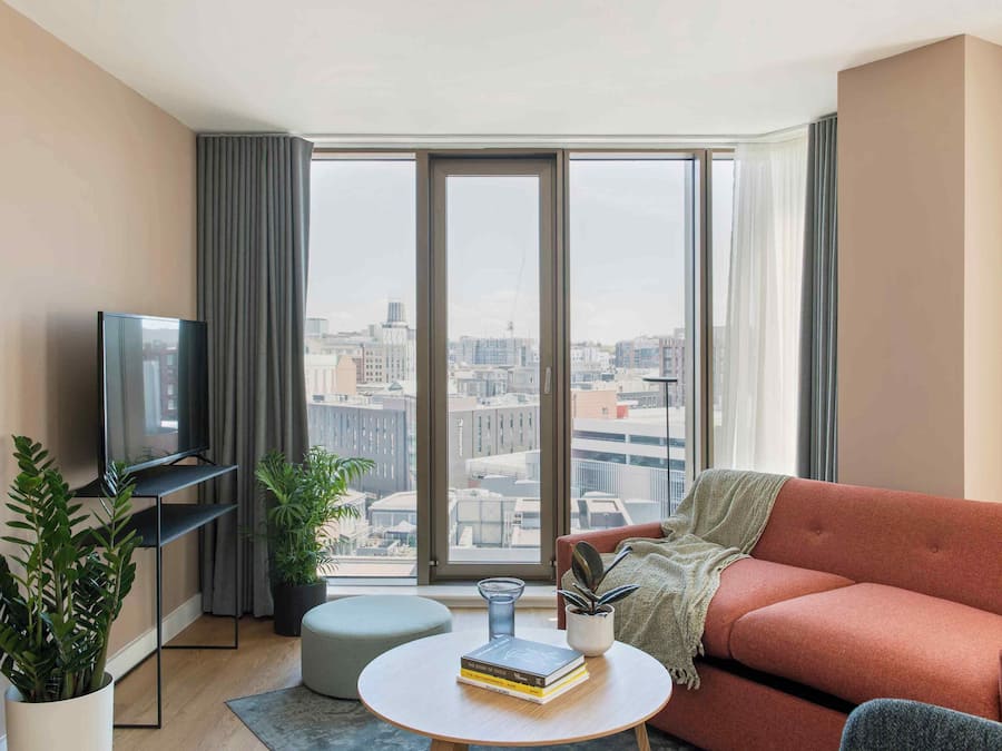 In-room safe, laptop workspace, blackout drapes, iron/ironing board