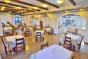 Dining - Elena Beach Hotel (Kissamos)
