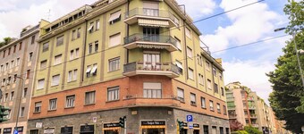 Apartment for 4 guests, quiet and equipped, 15 minutes by tram from the center