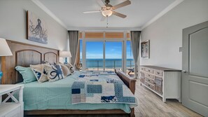 4 makuuhuonetta, silitysrauta/-lauta, ilmainen Wi-Fi, vuodevaatteet