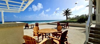 Silver Sands Beachfront Condo, Indoor & Outdoor Dining, Shared Patio - Bar & BBQ