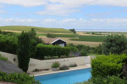 LE Panorama - 2 Pers - Piscine et vue Panoramique