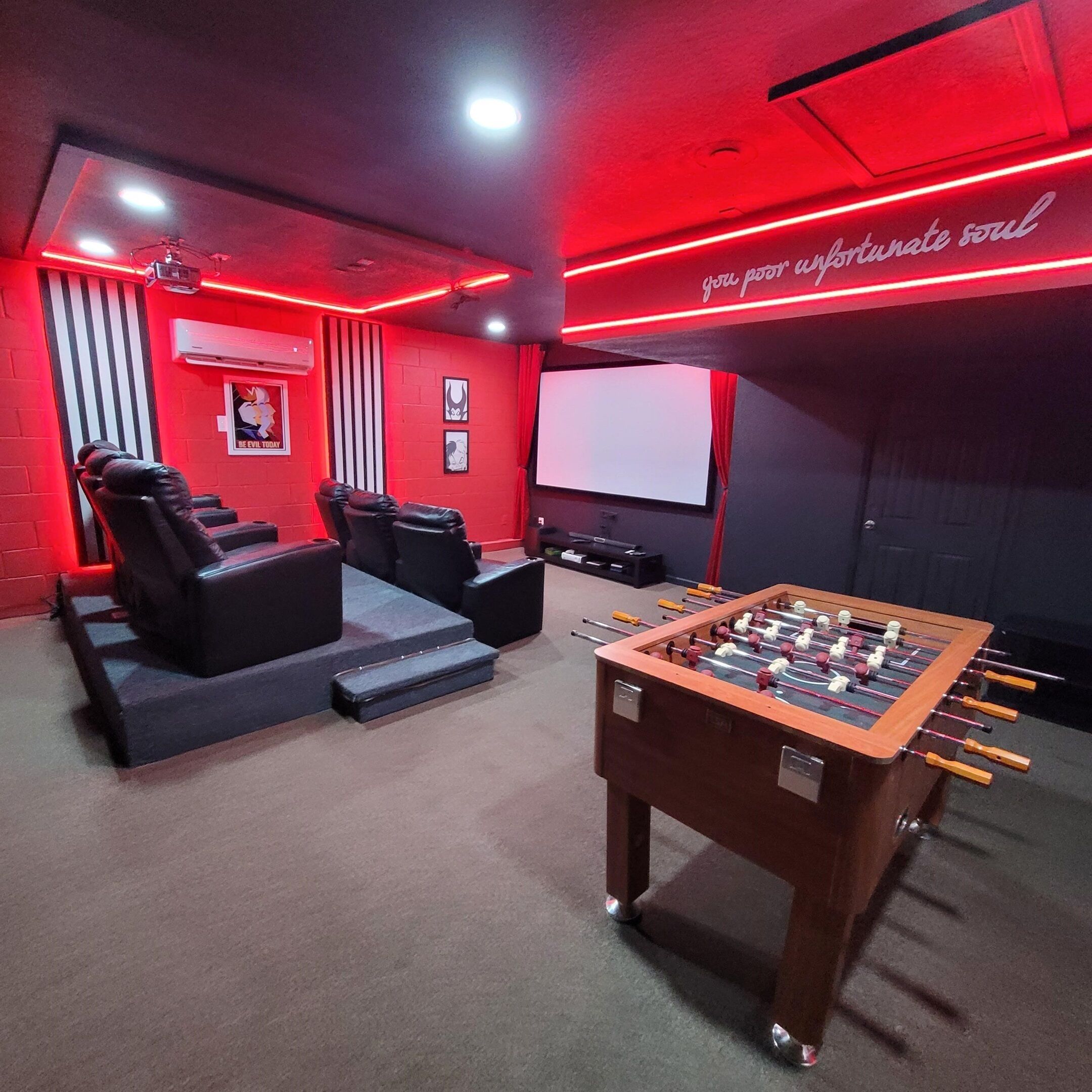 *Pool home with private theater 10 mins to Disney*