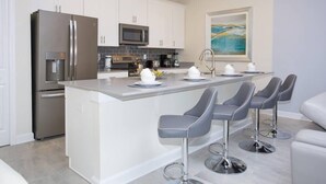 Unclassified image, 5 of 38, button - Lovely 4Bd Pool TH Champions Gate-8935sd (Davenport)