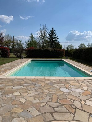 Utomhuspool