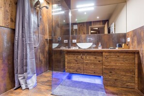 Shower, free toiletries, hair dryer, bathrobes