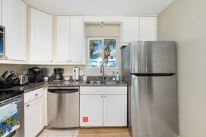 Fridge, microwave, oven, stovetop - Hidden Gem, South of 30A w/ Private Beach Access (Panama City Beach)