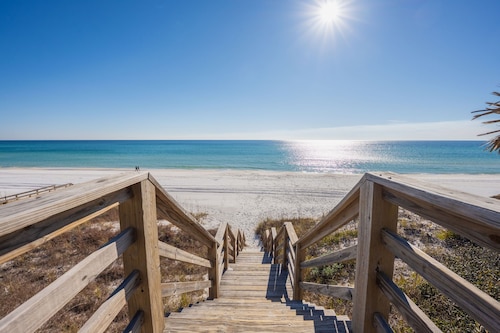 Hidden Gem, South of 30A w/ Private Beach Access