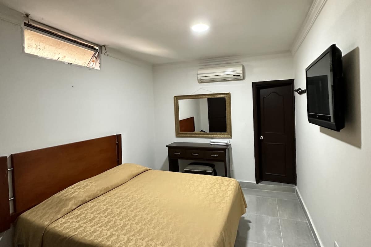 Chambre Double, 1 grand lit