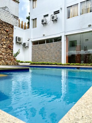 Piscina externa