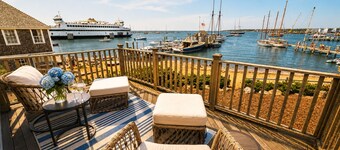 WATERFRONT Downtown Cottage w/ Beach