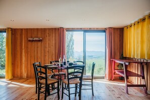 Ferienhaus, mit Bad, Bergblick | Restaurant