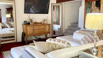 2 bedrooms, desk, free WiFi