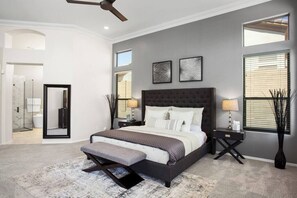 3 habitaciones, tabla de planchar con plancha, wifi y ropa de cama 