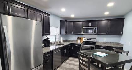 `Charlie`s by the Bay` Unit 1