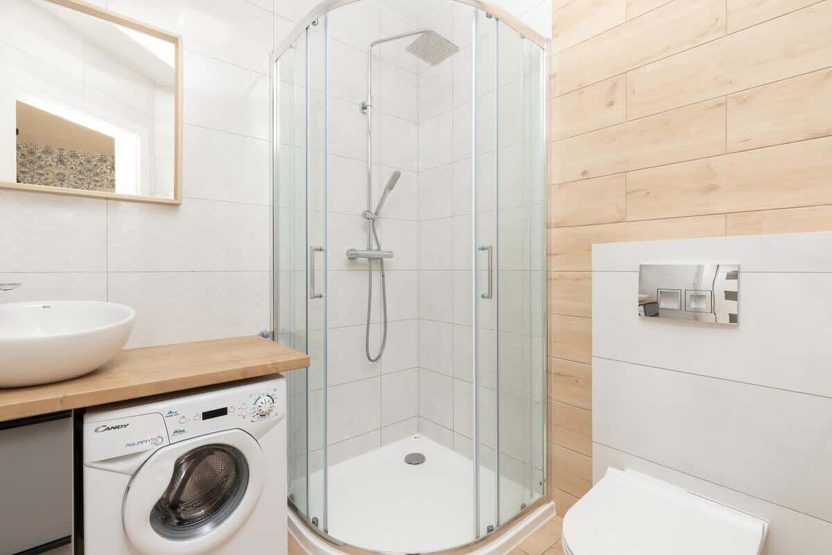Shower, hair dryer