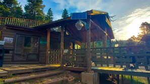 Exterior - Rustic off grid Cabin in Lincoln National Forest (Nogal)