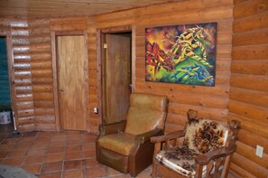 Interior - Rustic off grid Cabin in Lincoln National Forest (Nogal)