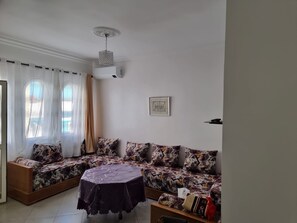 Smart TV - Apartment- Summer private residence swimming pools (M'diq)
