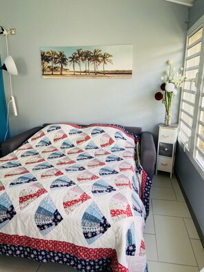 2 bedrooms, iron/ironing board, free WiFi, bed sheets