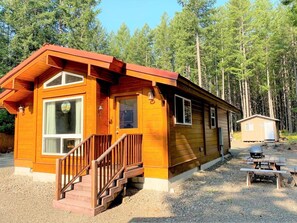 Cabin (Tatoosh Base Camp) | Exterior