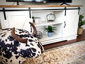 Interior - Charming Historic home by Stockyards & Cultural District! (Fort Worth)