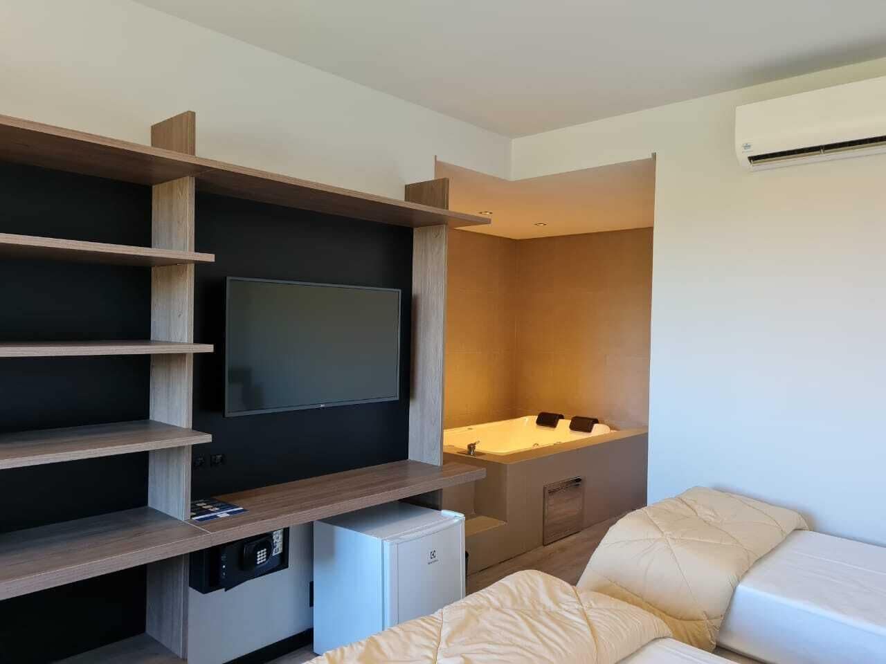 luxury room | in-room safe, blackout curtains, free wifi, bed sheets