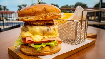 Desayuno buffet incluido todos los días