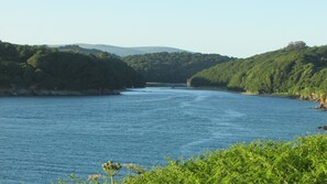 Beach nearby - Beautiful Farm House, Lower Great Torr (Kingston, Kinsbridge)