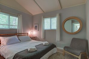 4 室のベッドルーム、アイロン / アイロン台、WiFi、ベッドシーツ