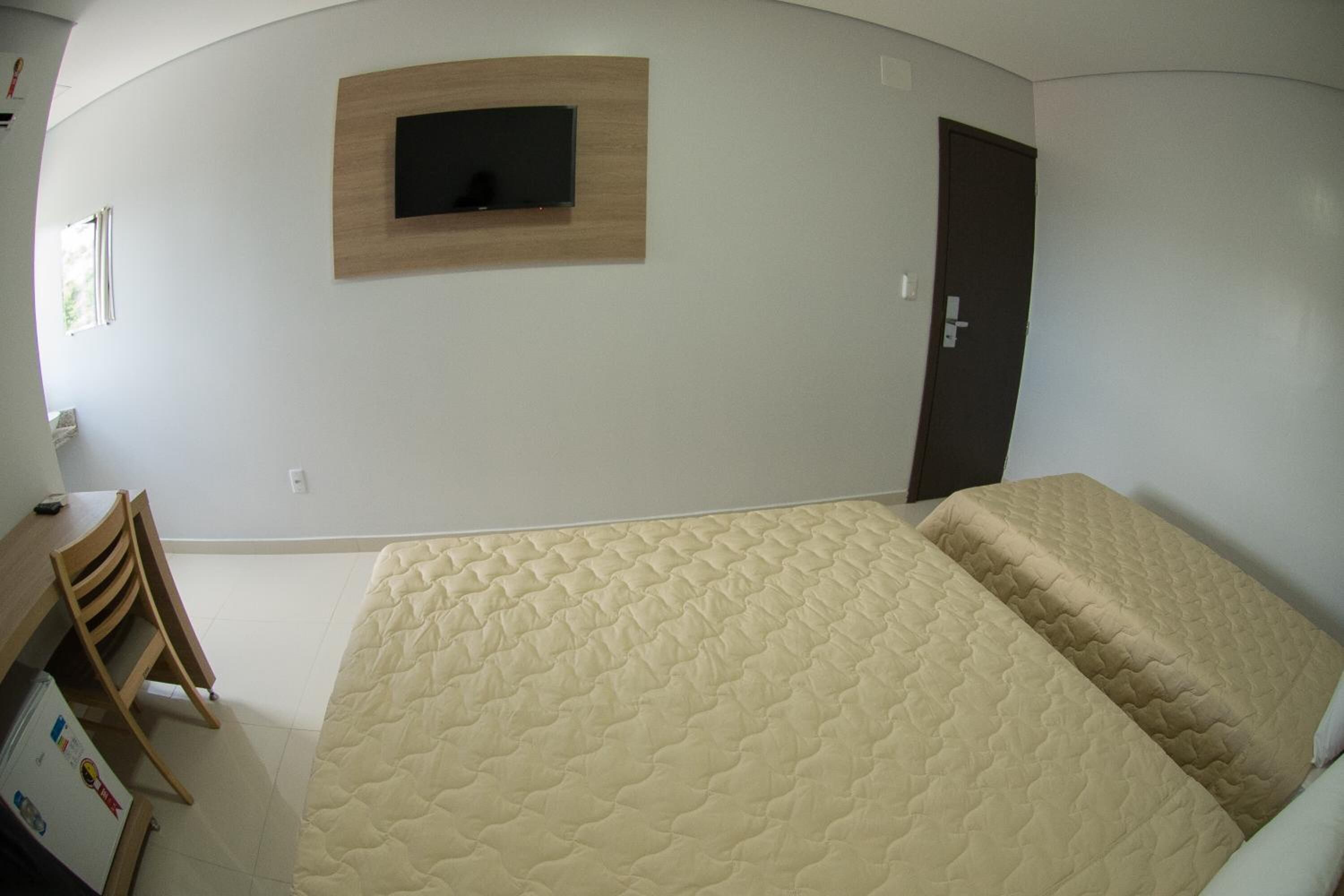 desk, laptop workspace, free wifi