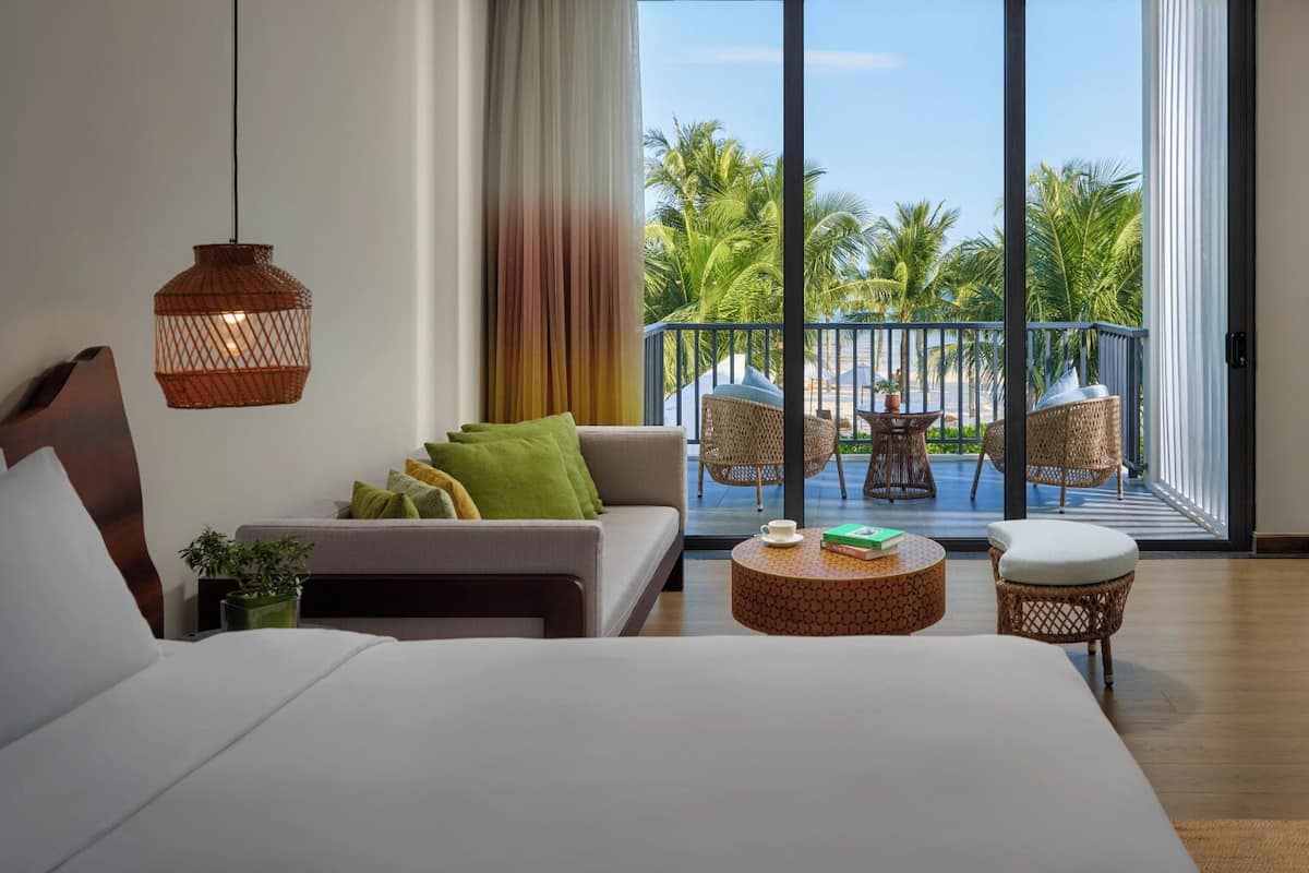 Villa, Beachfront (Pool) | Minibar, in-room safe, individually furnished, desk