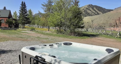 Clark Cabin, Greyhouse Inn Vacation Rentals