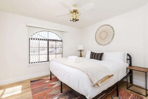 3 bedrooms, iron/ironing board, travel crib, free WiFi