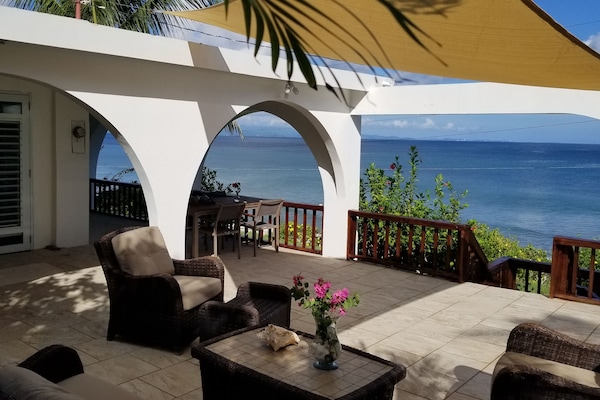 Side deck with comfy deck furniture