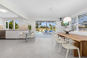 Dining - Your own beach house, private pool & pickle ball court, steps to beach. (Sabana, Vega Alta, Puerto Rico)