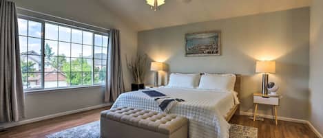 5 habitaciones, tabla de planchar con plancha, cuna de viaje y internet