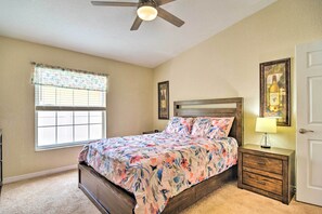 3 bedrooms, Internet, bed sheets - Coastal Getaway w/ Pool: 6 Mi to St Pete Beach! (St. Petersburg)