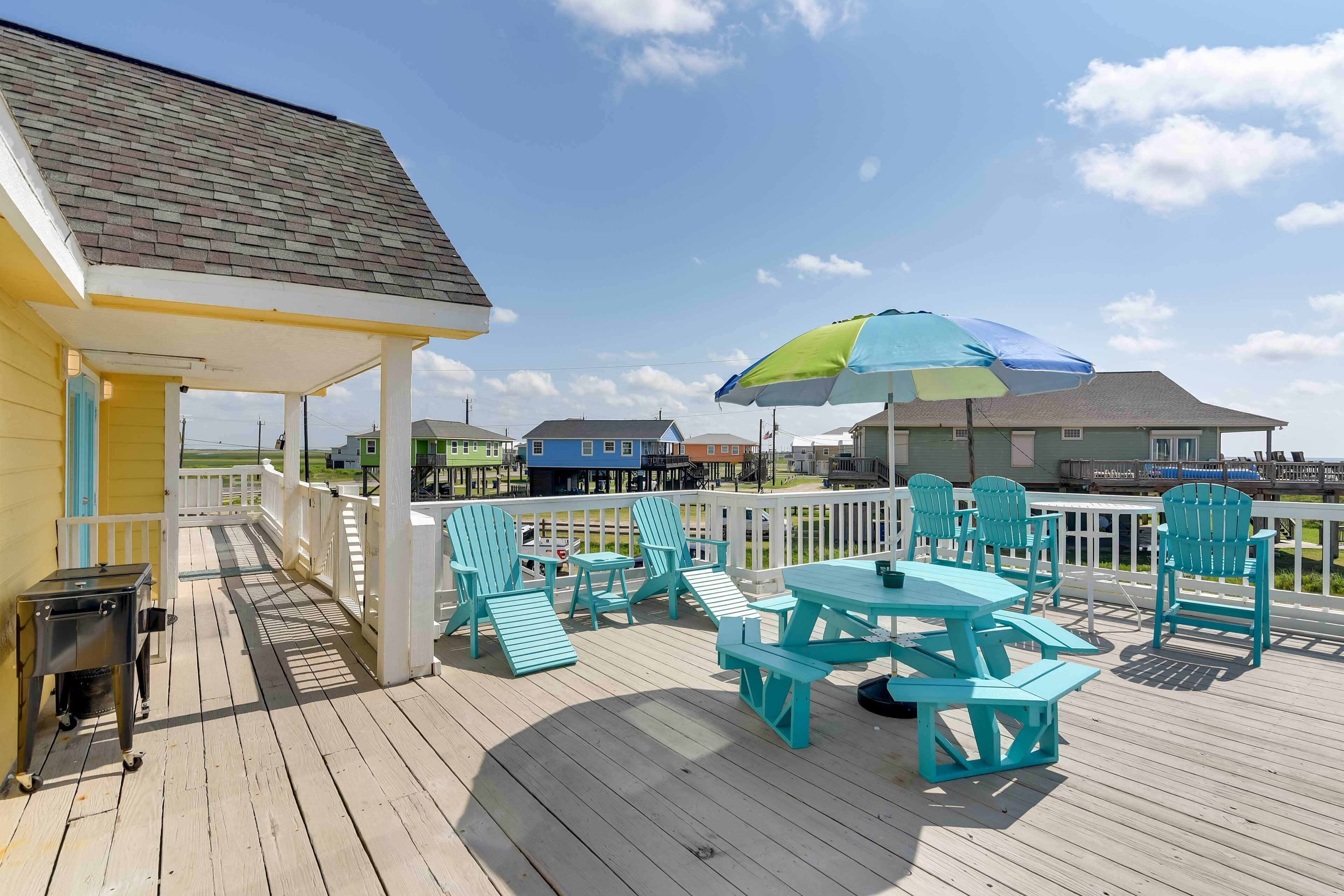 Surfside Beach Home w/ Deck, Views & Beach Access!